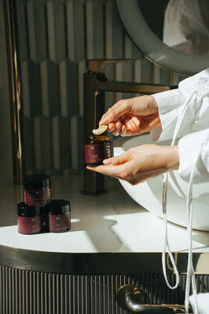 Tělový a obličejový peeling Magnólie s limetou