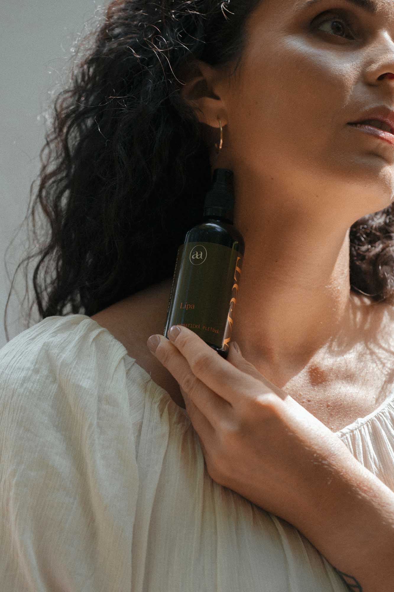 Aromatická pleťová voda Růže