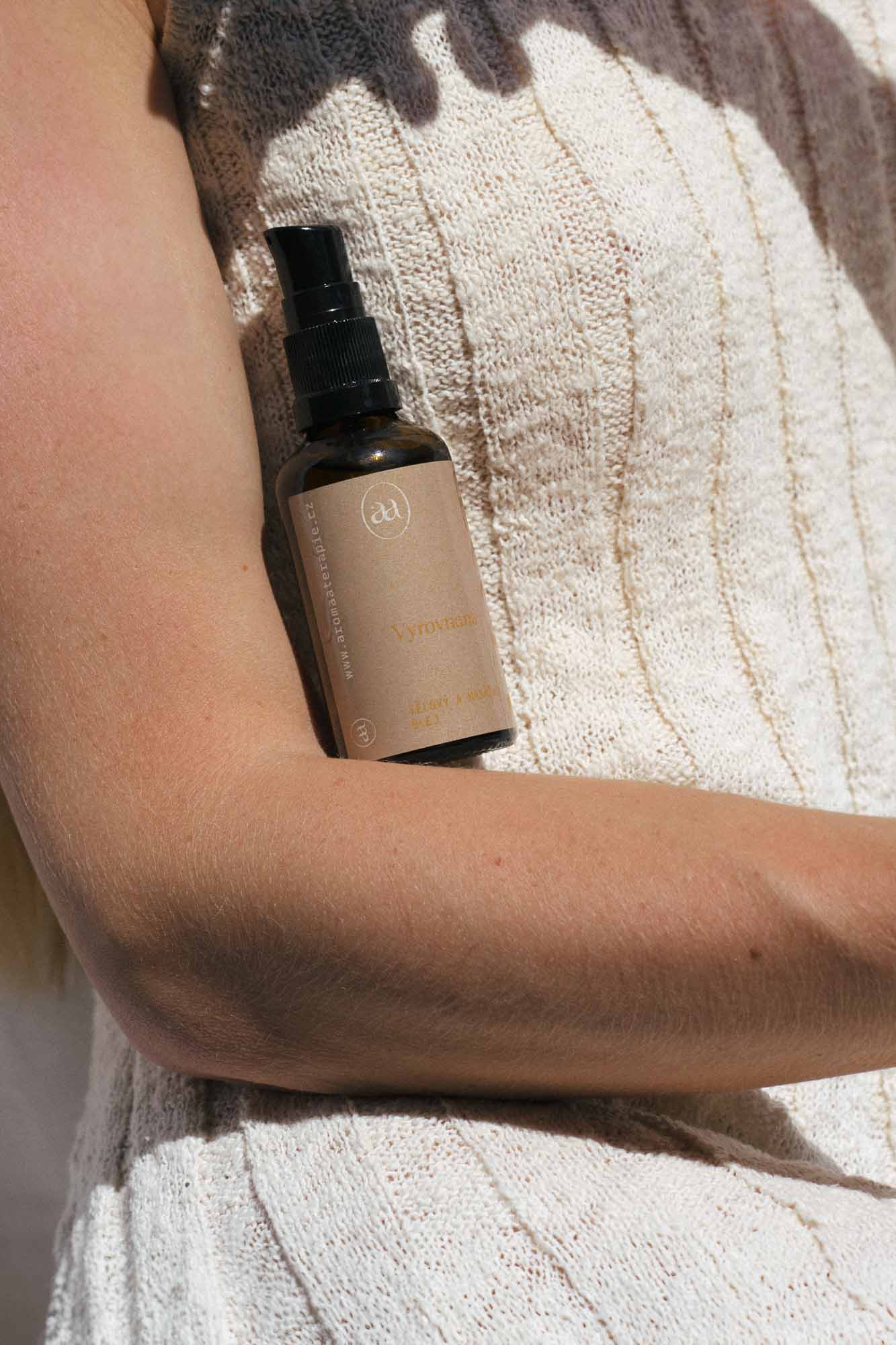 Tělový a masážní olej Vyrovnaná